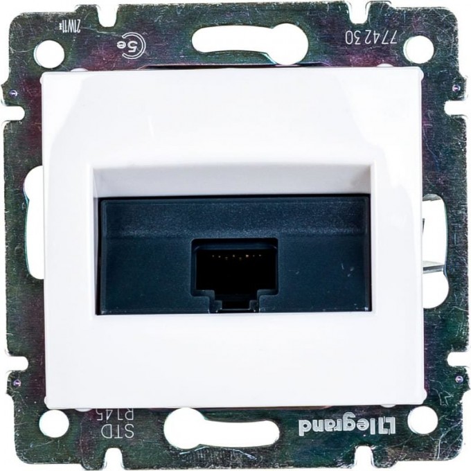 Информационная розетка LEGRAND Valena RJ45 категория 5e UTP 1 выход с захватами белый 774230 Информационная розетка LEGRAND Valena RJ45 категория 5e UTP 1 выход с захватами белый 774230